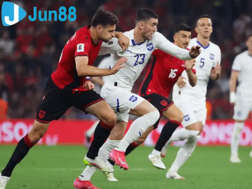 Serbia và Albania chiến đấu để có vị trí thứ 2 bảng K (Ảnh: ESPN)