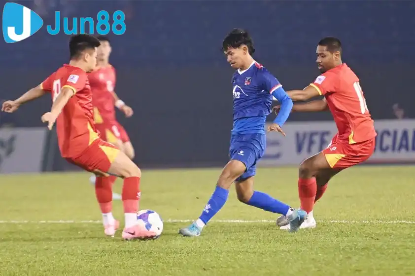 ĐT Việt Nam cần cải thiện nhiều điều sau trận thắng trước Nepal. ĐT Việt Nam cần cải thiện nhiều điều sau trận thắng trước Nepal.